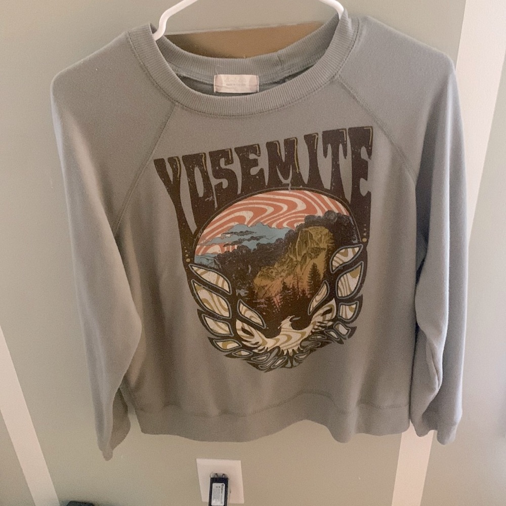 Crewneck